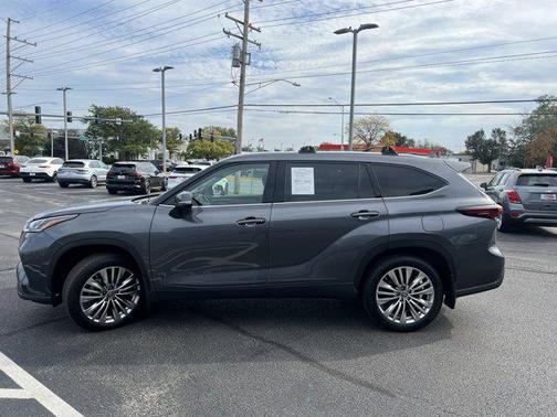 2024 Toyota Highlander Platinum