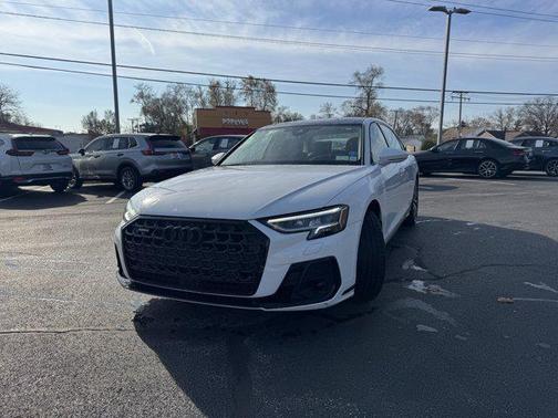 2022 Audi A8 L 55 TFSI quattro Tiptronic