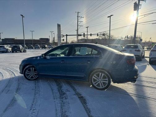 2017 Volkswagen Jetta 1.8T SEL