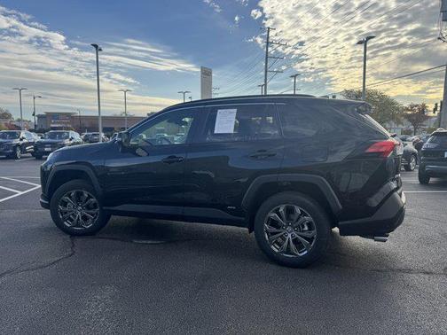 2025 Toyota RAV4 Hybrid XLE Premium