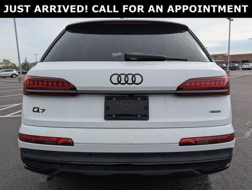 2022 Audi Q7 55 Premium Plus