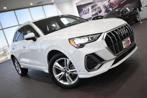 2022 Audi Q3 45 S line Premium