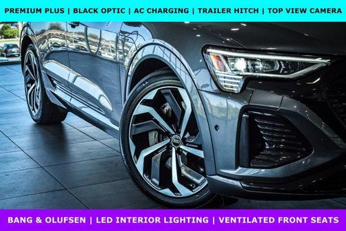 2024 Audi Q8 e-tron Premium Plus
