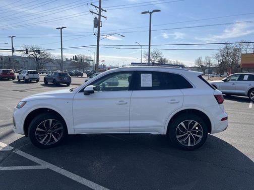 2023 Audi Q5 45 S line Premium Plus