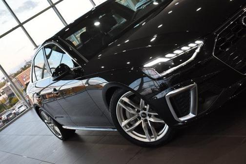 2023 Audi A4 45 S line Premium Plus