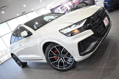 2023 Audi Q8 55 Premium Plus