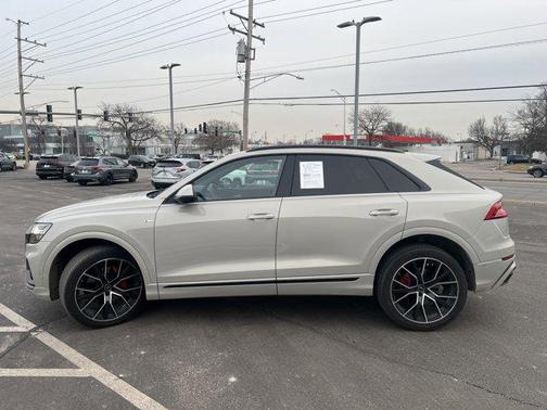 2023 Audi Q8 55 Premium Plus