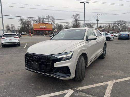 2023 Audi Q8 55 Premium Plus