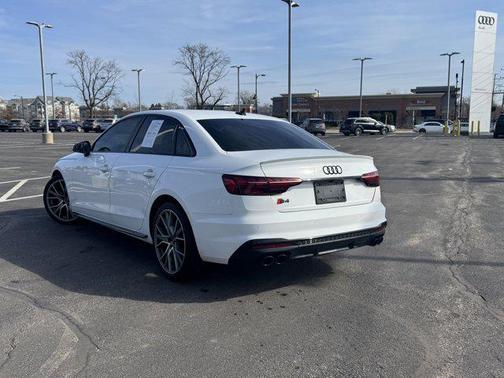 2023 Audi S4 Premium Plus TFSI quattro Tiptronic