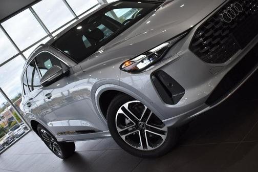 2025 Audi Q5 Premium