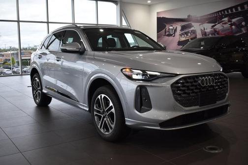 2025 Audi Q5 Premium