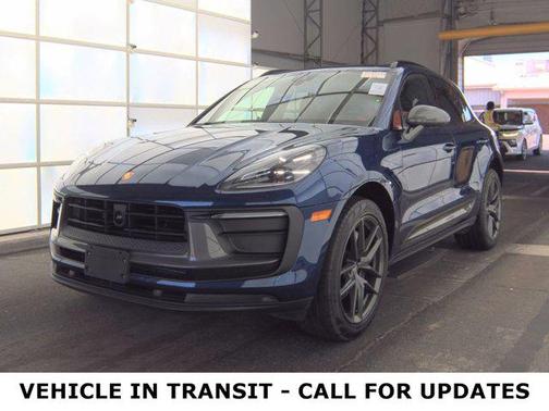 2023 Porsche Macan Base