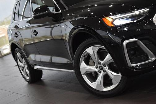 2023 Audi Q5 45 S line Prestige