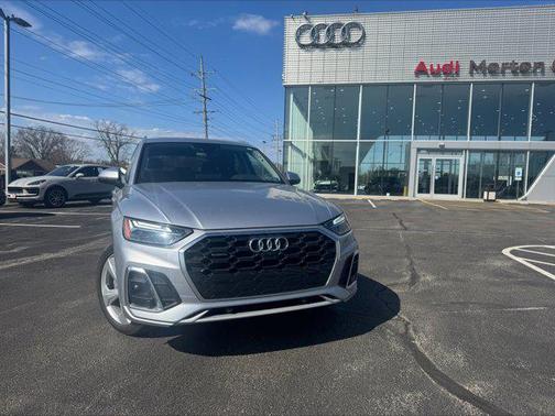 Florett Silver Metallic 2023 Audi Q5 45 S line Premium Plus