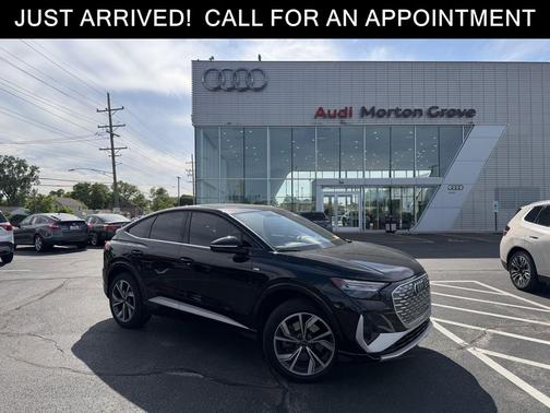 Mythos Black Metallic 2023 Audi Q4 e-tron Prestige 50 quattro