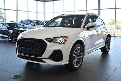 2025 Audi Q3 Premium 45 TFSI S line quattro Tiptronic