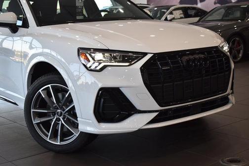 2025 Audi Q3 Premium 45 TFSI S line quattro Tiptronic