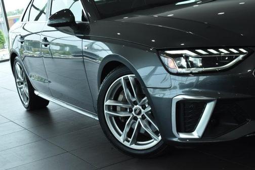 2022 Audi A4 45 S line Premium Plus