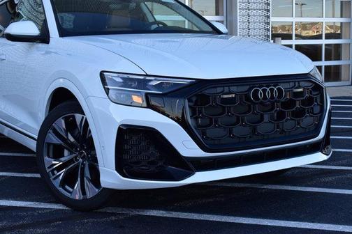 2025 Audi Q8 55 Premium Plus