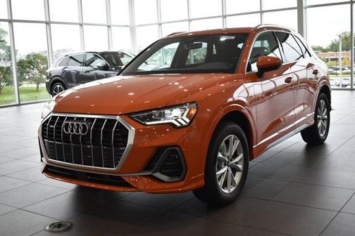 2025 Audi Q3 Premium 45 TFSI S line quattro Tiptronic