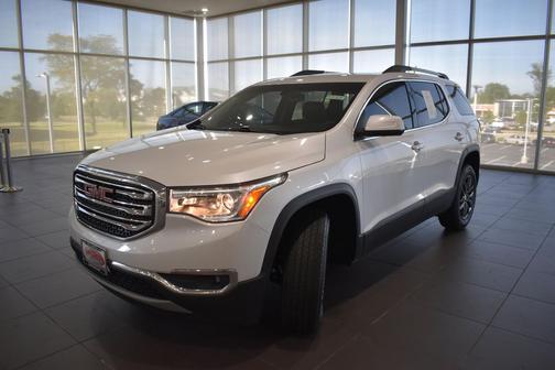White Frost Tricoat 2017 GMC Acadia SLT-1