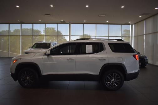 White Frost Tricoat 2017 GMC Acadia SLT-1