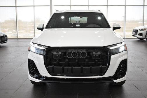 2026 Audi Q7 55 Premium Plus