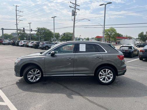 2023 Audi Q3 Premium 45 TFSI S line quattro Tiptronic
