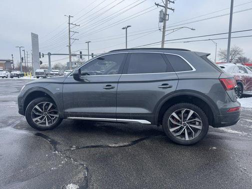 2023 Audi Q5 45 S line Premium