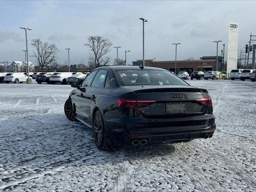 2022 Audi S4 Premium Plus TFSI quattro Tiptronic
