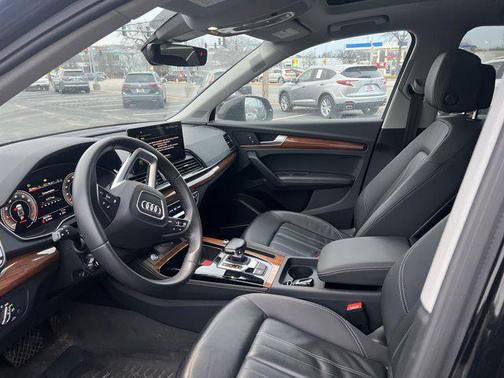 2023 Audi Q5 45 S line Premium Plus
