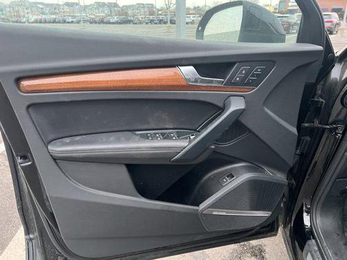 2023 Audi Q5 45 S line Premium Plus