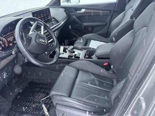 2023 Audi Q5 45 S line Premium Plus