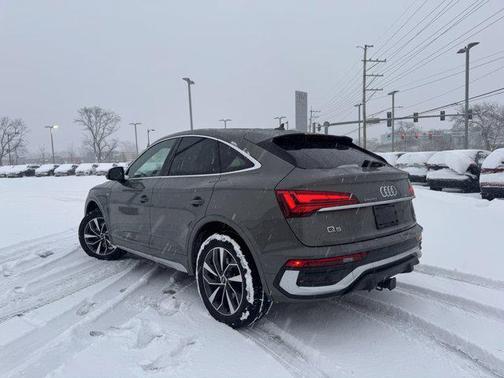 2023 Audi Q5 45 S line Premium Plus