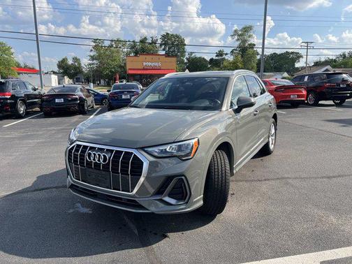 2022 Audi Q3 45 S line Premium