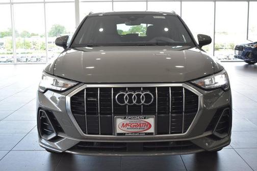2022 Audi Q3 45 S line Premium