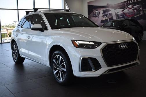 2022 Audi Q5 45 S line Premium Plus