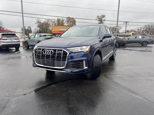 2023 Audi Q7 55 Premium Plus