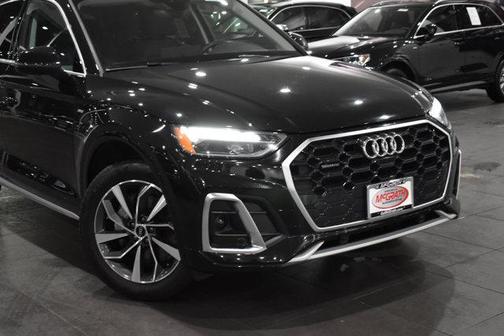 2022 Audi Q5 45 S line Premium Plus