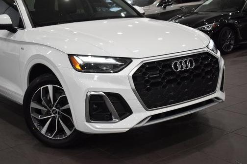 2022 Audi Q5 45 S line Premium