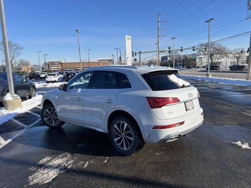 2022 Audi Q5 45 S line Premium Plus