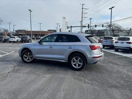 2023 Audi Q5 40 Premium