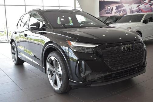 2025 Audi Q4 e-tron Premium Plus 55 quattro