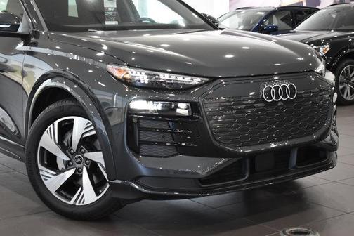 2025 Audi Q6 e-tron Prestige quattro