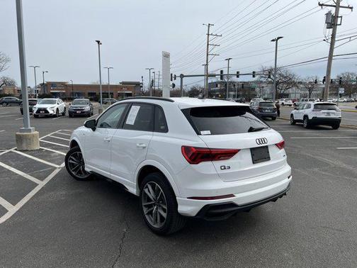 2023 Audi Q3 45 S line Premium Plus