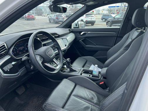 2023 Audi Q3 45 S line Premium Plus