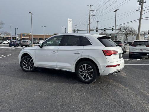2023 Audi Q5 45 S line Premium Plus