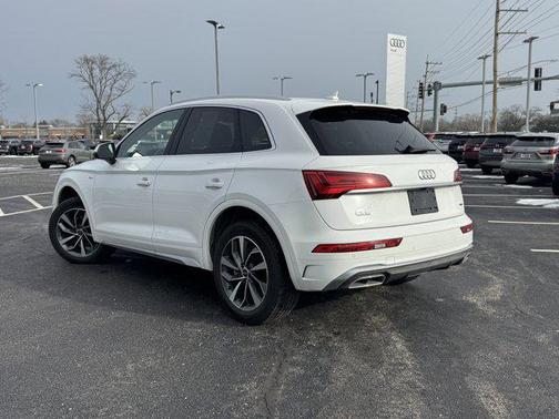 2023 Audi Q5 45 S line Premium Plus