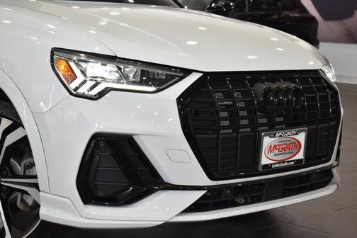 Glacier White Metallic 2023 Audi Q3 45 S line Premium Plus