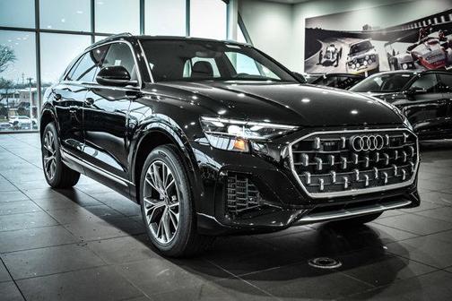 2025 Audi Q8 55 Premium Plus